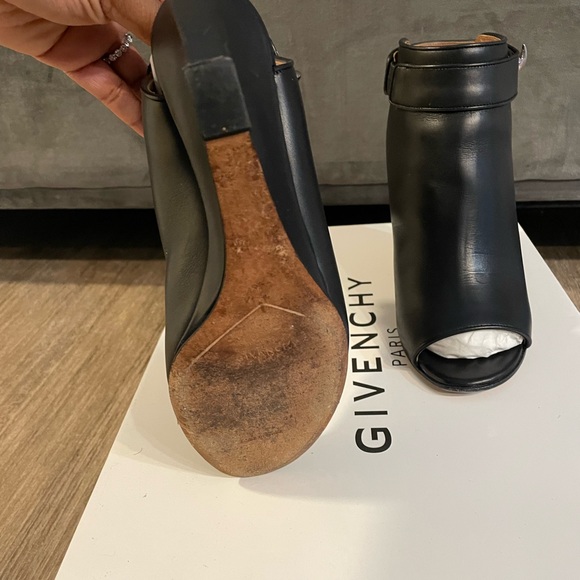 LIKE NEW GIVENCHY SHARK MULE BOOTIE - Picture 2 of 10